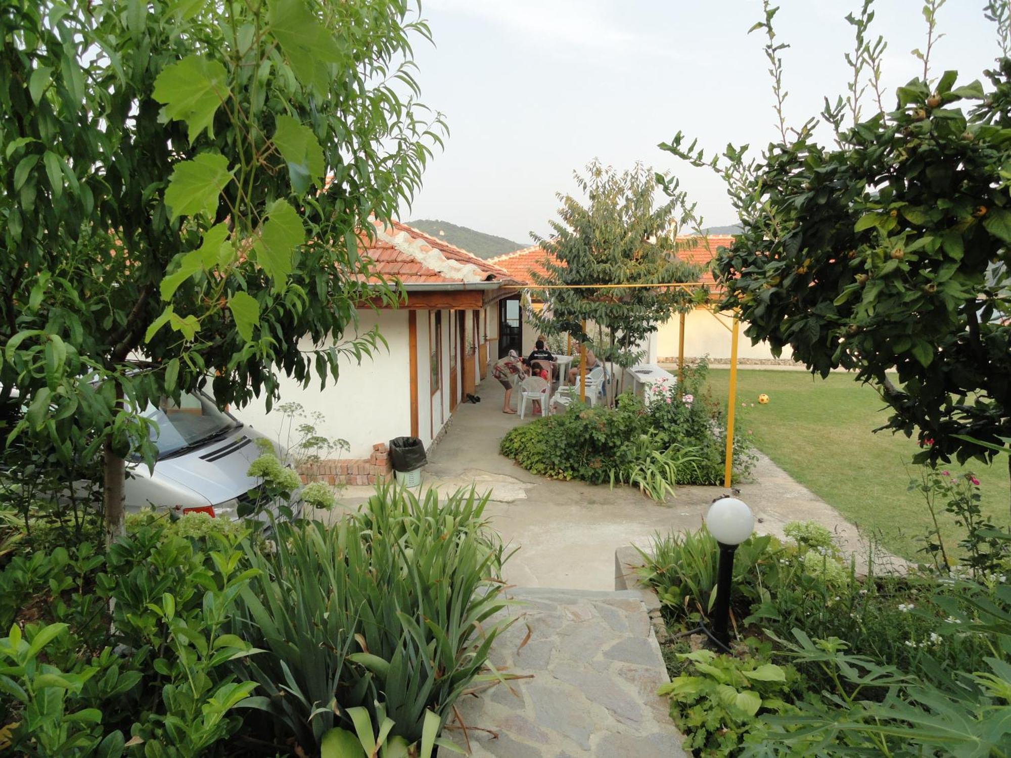 Family Hotel Belvedere Dŭlgopol المظهر الخارجي الصورة
