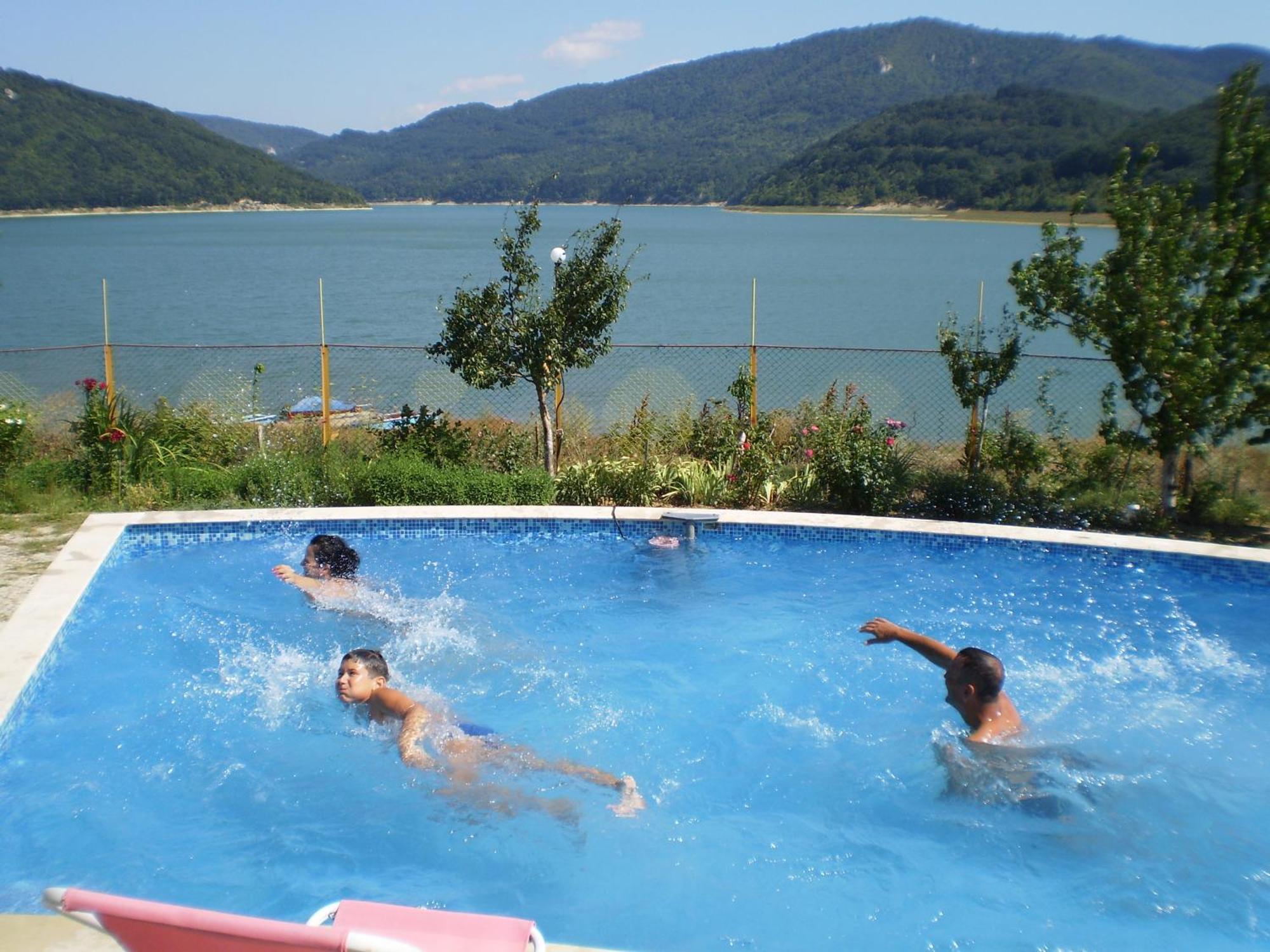 Family Hotel Belvedere Dŭlgopol المظهر الخارجي الصورة