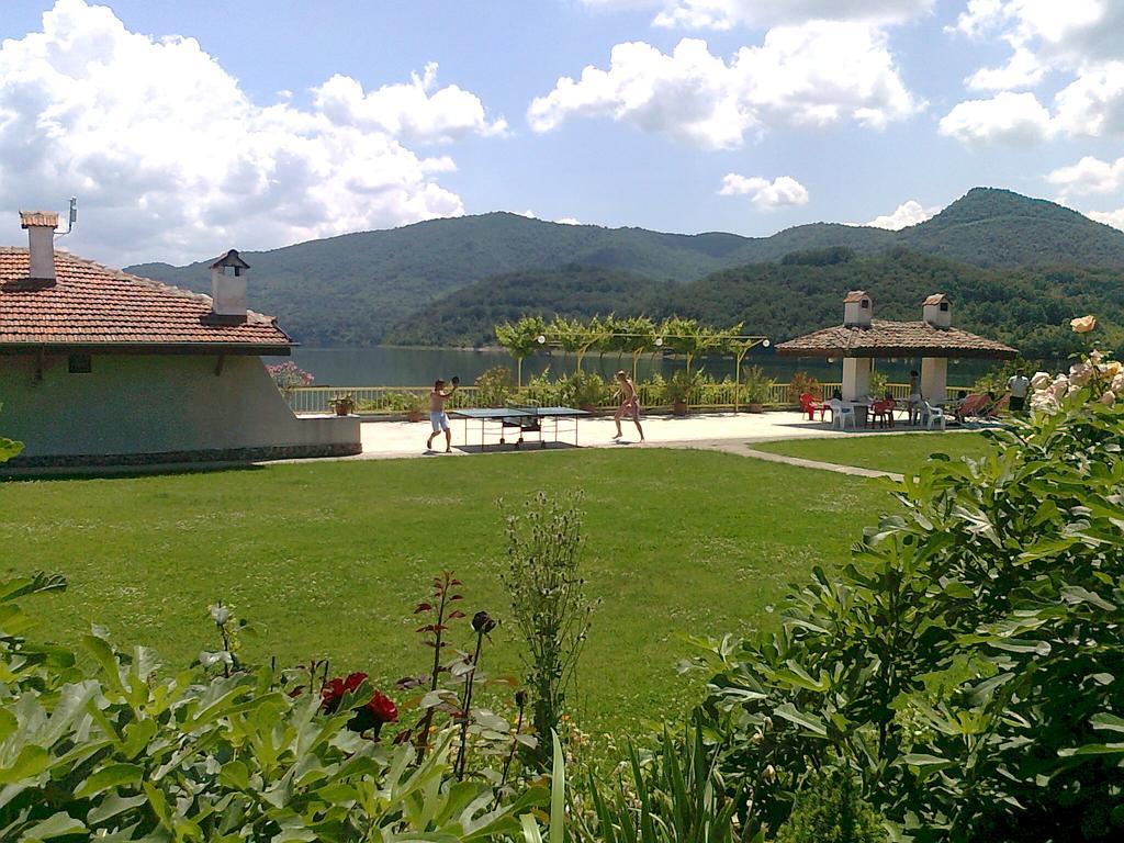 Family Hotel Belvedere Dŭlgopol المظهر الخارجي الصورة