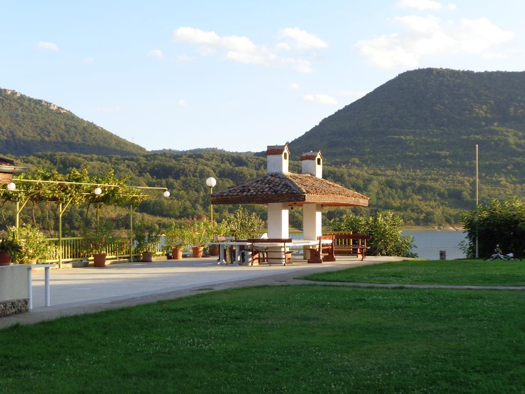 Family Hotel Belvedere Dŭlgopol المظهر الخارجي الصورة