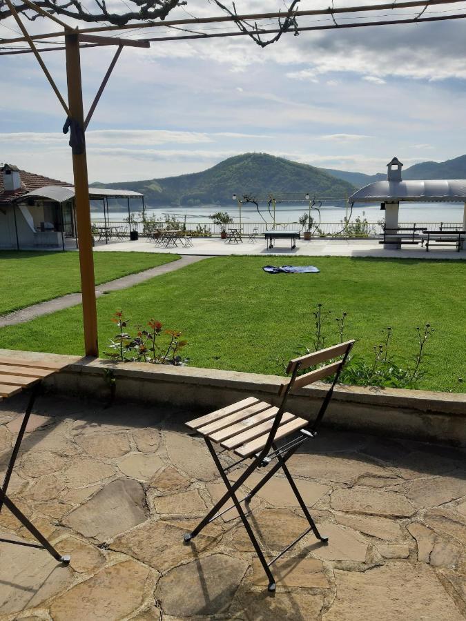 Family Hotel Belvedere Dŭlgopol المظهر الخارجي الصورة